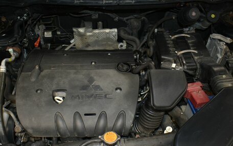 Mitsubishi Outlander III рестайлинг 3, 2011 год, 799 000 рублей, 19 фотография