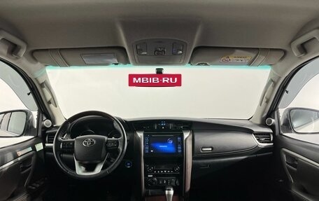 Toyota Fortuner II, 2018 год, 3 000 000 рублей, 7 фотография