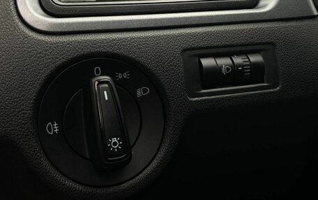 Skoda Rapid I, 2018 год, 1 180 000 рублей, 14 фотография
