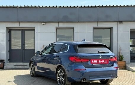 BMW 1 серия, 2020 год, 2 140 000 рублей, 7 фотография
