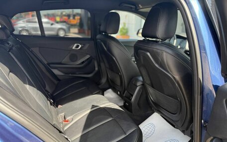 BMW 1 серия, 2020 год, 2 140 000 рублей, 18 фотография