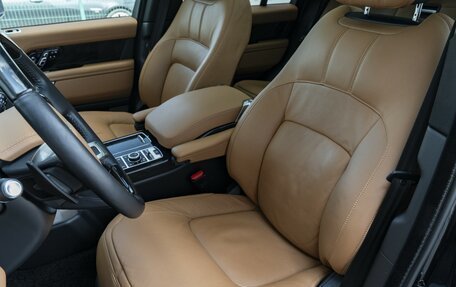 Land Rover Range Rover IV рестайлинг, 2020 год, 6 990 000 рублей, 12 фотография