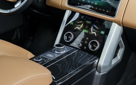 Land Rover Range Rover IV рестайлинг, 2020 год, 6 990 000 рублей, 17 фотография