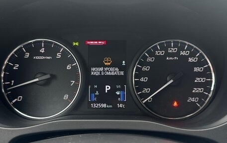 Mitsubishi Outlander III рестайлинг 3, 2020 год, 2 450 000 рублей, 9 фотография