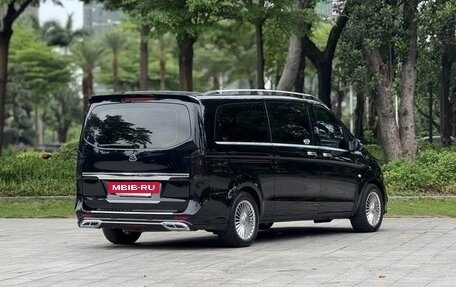 Mercedes-Benz Vito, 2022 год, 3 900 000 рублей, 5 фотография