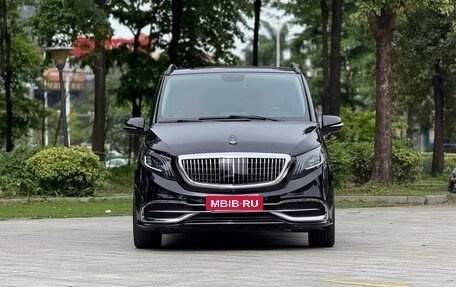 Mercedes-Benz Vito, 2022 год, 3 900 000 рублей, 2 фотография