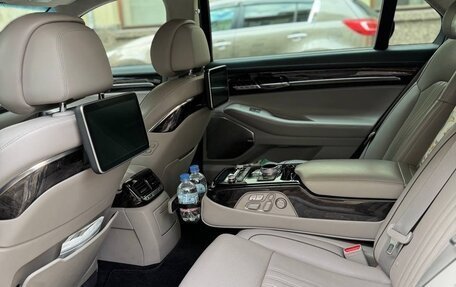 Genesis G90 I рестайлинг, 2017 год, 3 000 000 рублей, 7 фотография