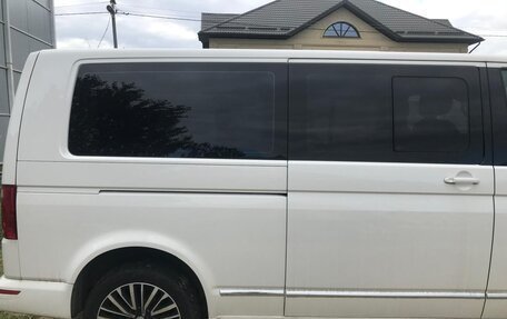 Volkswagen Multivan T6 рестайлинг, 2018 год, 5 200 000 рублей, 4 фотография