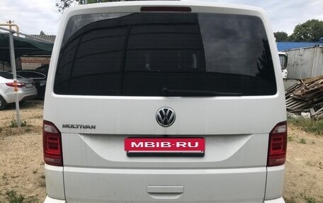 Volkswagen Multivan T6 рестайлинг, 2018 год, 5 200 000 рублей, 5 фотография