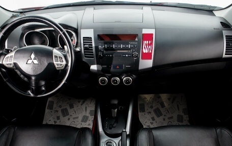 Mitsubishi Outlander III рестайлинг 3, 2008 год, 1 349 000 рублей, 11 фотография