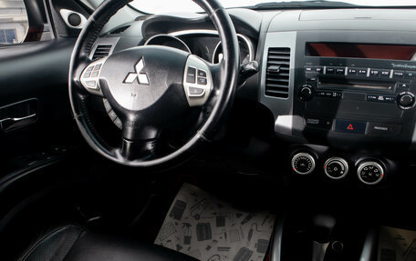 Mitsubishi Outlander III рестайлинг 3, 2008 год, 1 349 000 рублей, 19 фотография