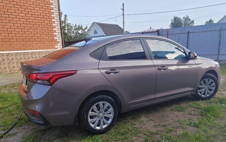 Hyundai Solaris II рестайлинг, 2018 год, 1 300 000 рублей, 4 фотография