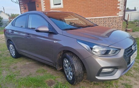Hyundai Solaris II рестайлинг, 2018 год, 1 300 000 рублей, 3 фотография