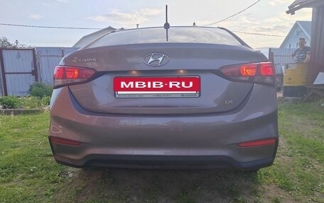 Hyundai Solaris II рестайлинг, 2018 год, 1 300 000 рублей, 5 фотография