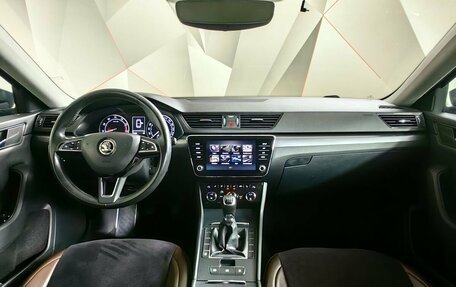 Skoda Superb III рестайлинг, 2018 год, 1 655 000 рублей, 14 фотография