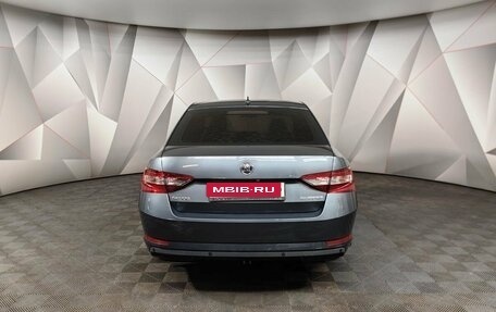 Skoda Superb III рестайлинг, 2018 год, 1 655 000 рублей, 8 фотография