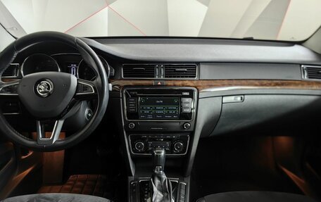 Skoda Superb III рестайлинг, 2013 год, 1 360 000 рублей, 15 фотография