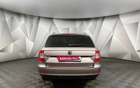 Skoda Superb III рестайлинг, 2013 год, 1 360 000 рублей, 8 фотография