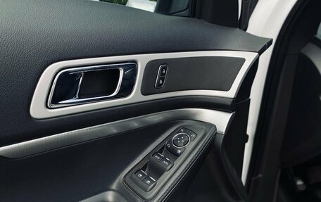 Ford Explorer VI, 2014 год, 2 150 000 рублей, 16 фотография