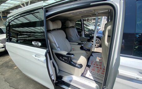 Buick GL8 III, 2020 год, 2 920 000 рублей, 7 фотография
