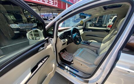 Buick GL8 III, 2020 год, 2 920 000 рублей, 17 фотография