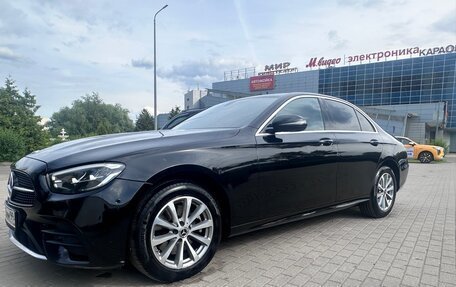 Mercedes-Benz E-Класс, 2021 год, 3 799 000 рублей, 16 фотография