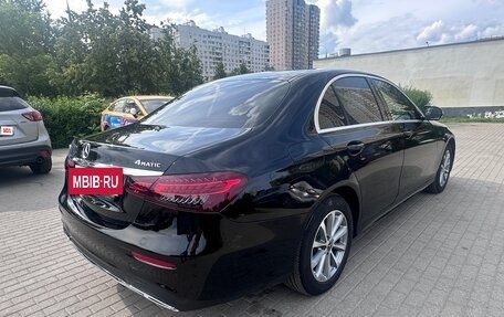 Mercedes-Benz E-Класс, 2021 год, 3 799 000 рублей, 4 фотография