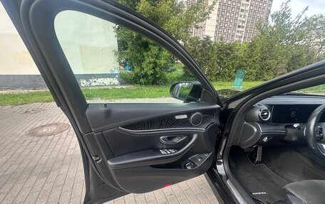 Mercedes-Benz E-Класс, 2021 год, 3 799 000 рублей, 20 фотография