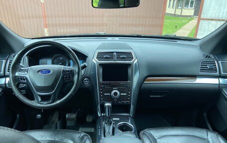 Ford Explorer VI, 2015 год, 2 240 000 рублей, 19 фотография