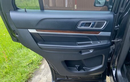 Ford Explorer VI, 2015 год, 2 240 000 рублей, 23 фотография
