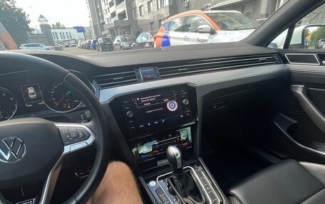 Volkswagen Passat B8 рестайлинг, 2020 год, 2 700 000 рублей, 10 фотография