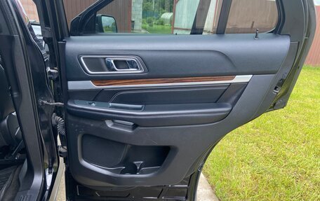 Ford Explorer VI, 2015 год, 2 240 000 рублей, 24 фотография