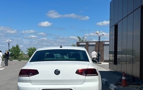 Volkswagen Passat B8 рестайлинг, 2020 год, 2 700 000 рублей, 5 фотография
