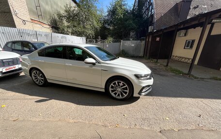 Volkswagen Passat B8 рестайлинг, 2020 год, 2 700 000 рублей, 14 фотография
