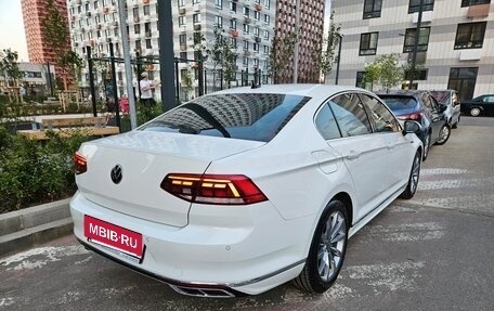 Volkswagen Passat B8 рестайлинг, 2020 год, 2 700 000 рублей, 2 фотография