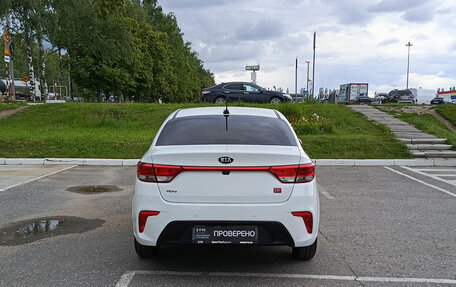 KIA Rio IV, 2018 год, 1 300 000 рублей, 10 фотография