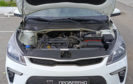 KIA Rio IV, 2018 год, 1 300 000 рублей, 13 фотография