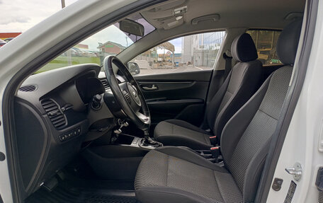 KIA Rio IV, 2018 год, 1 300 000 рублей, 20 фотография