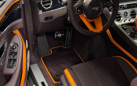Bentley Continental GT, 2025 год, 53 000 000 рублей, 6 фотография
