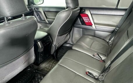 Toyota Land Cruiser Prado 150 рестайлинг 2, 2010 год, 3 300 000 рублей, 10 фотография