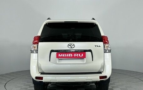 Toyota Land Cruiser Prado 150 рестайлинг 2, 2010 год, 3 300 000 рублей, 6 фотография