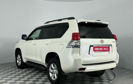 Toyota Land Cruiser Prado 150 рестайлинг 2, 2010 год, 3 300 000 рублей, 7 фотография