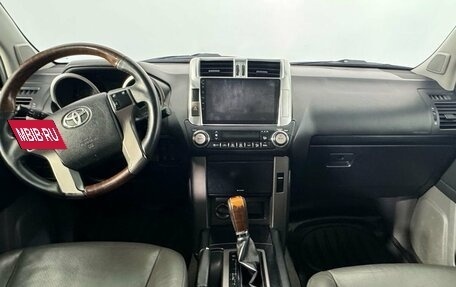 Toyota Land Cruiser Prado 150 рестайлинг 2, 2010 год, 3 300 000 рублей, 11 фотография