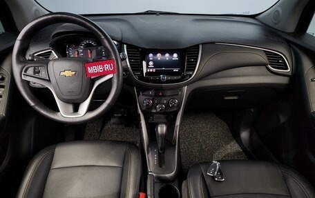 Chevrolet Trax, 2021 год, 1 003 000 рублей, 13 фотография