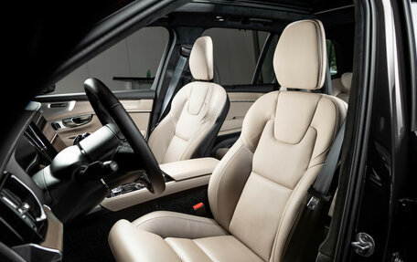 Volvo XC90 II рестайлинг, 2025 год, 14 000 000 рублей, 12 фотография