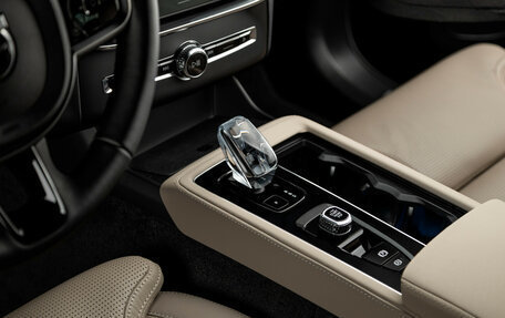 Volvo XC90 II рестайлинг, 2025 год, 14 000 000 рублей, 10 фотография