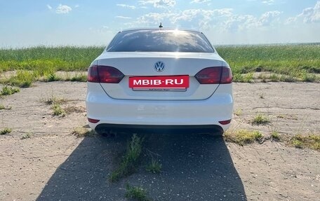Volkswagen Jetta VI, 2012 год, 1 150 000 рублей, 2 фотография