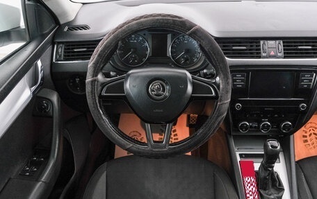 Skoda Octavia, 2017 год, 1 249 000 рублей, 14 фотография