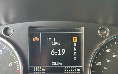 Volkswagen Touareg III, 2003 год, 750 000 рублей, 12 фотография