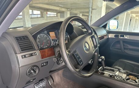 Volkswagen Touareg III, 2003 год, 750 000 рублей, 13 фотография